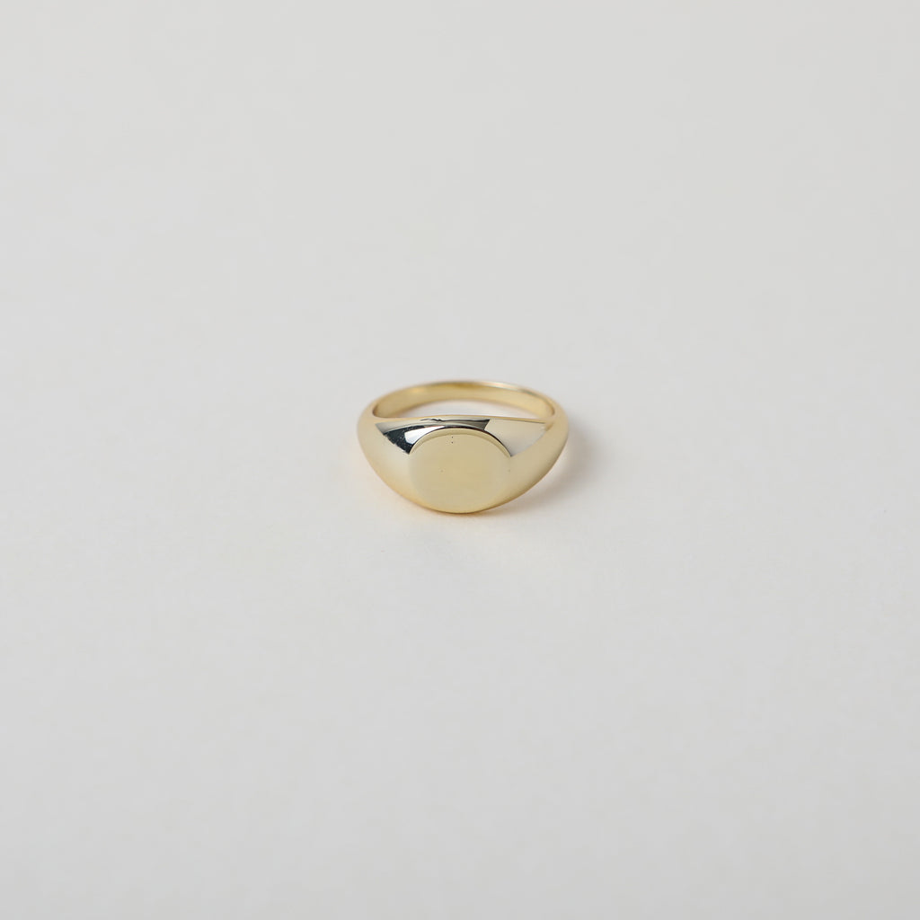 classic gold signet ring