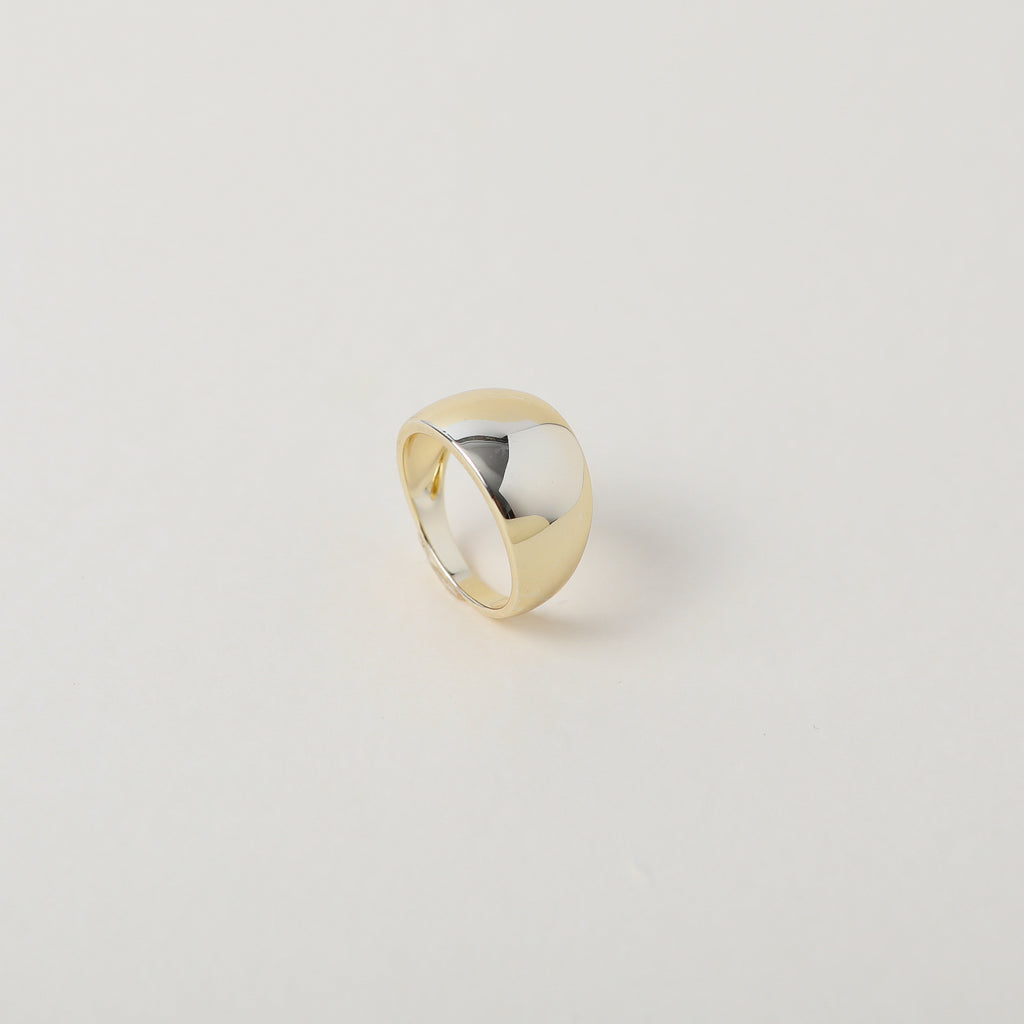 gorgeous minimalist gold dome ring