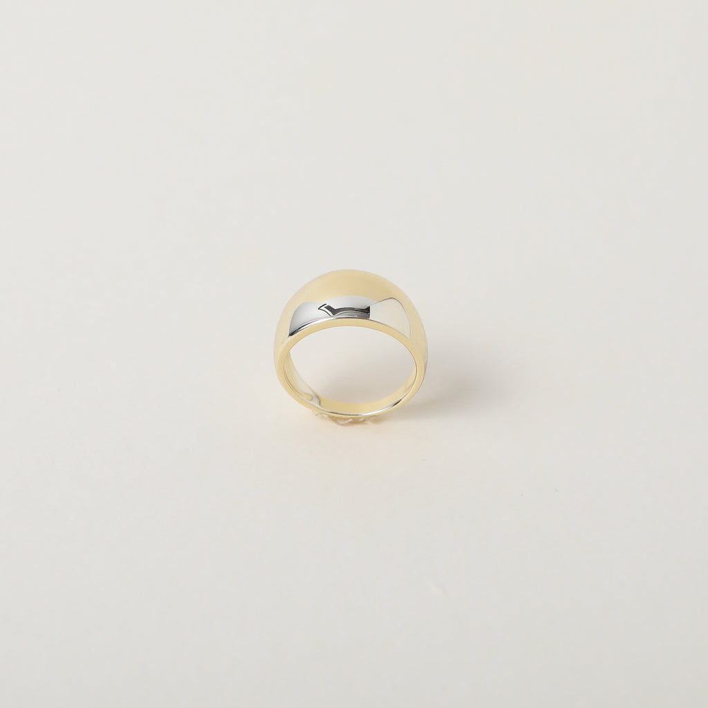 gorgeous minimalist gold dome ring